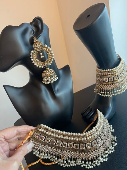 Gorgeous Kundan